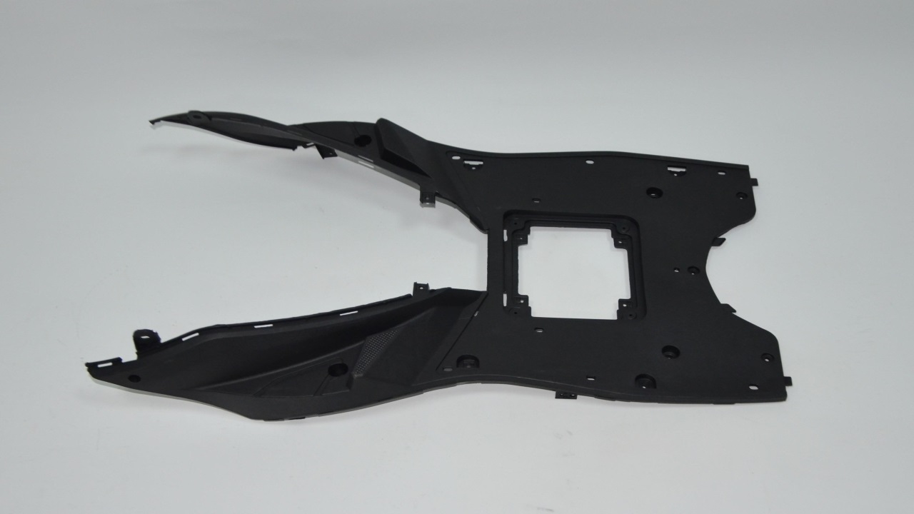 ÖN BASAMAK PLASTİĞİ (PESARO125)